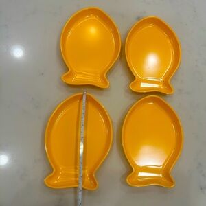 Set of 4 vintage Goldfish snack melamine plates